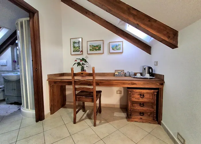 Il Ritrovo Delle Volpi ベッド・アンド・ブレックファスト アジェーロラ